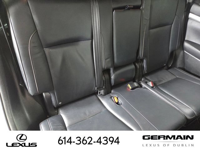 Used 2014 Toyota Highlander XLE AWD/4WD image 19