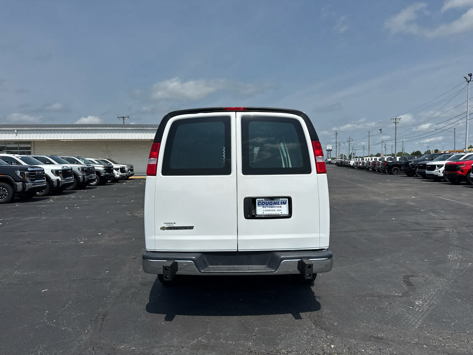 Certified 2025 Chevrolet Express 2500 w/ Driver Convenience Package RWD image 4