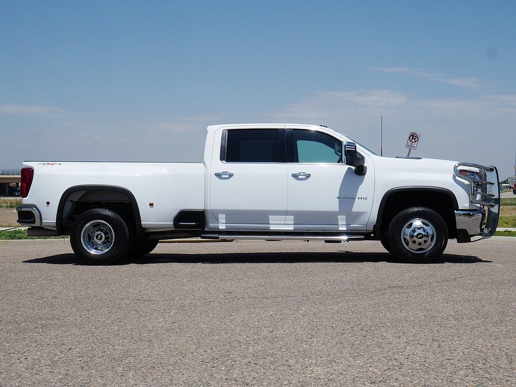 Used 2022 Chevrolet Silverado 3500 LTZ AWD/4WD image 6