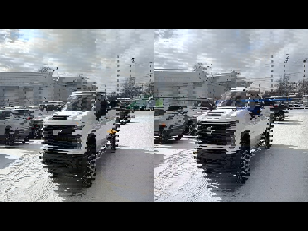 Used 2024 Chevrolet Silverado 3500 W/T w/ WT Convenience Package image 2