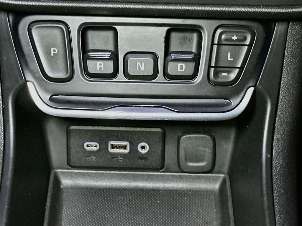 Used 2019 GMC Terrain SLE w/ Driver Convenience Package AWD/4WD image 14