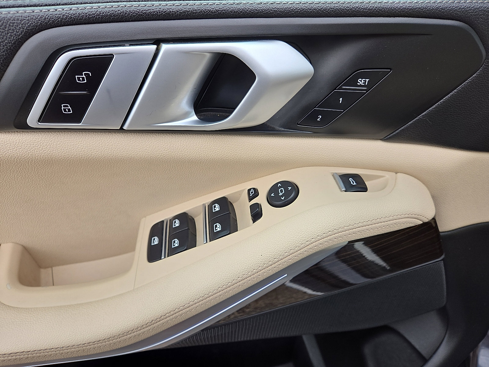 Used 2019 BMW X5 xDrive40i w/ Convenience Package image 11