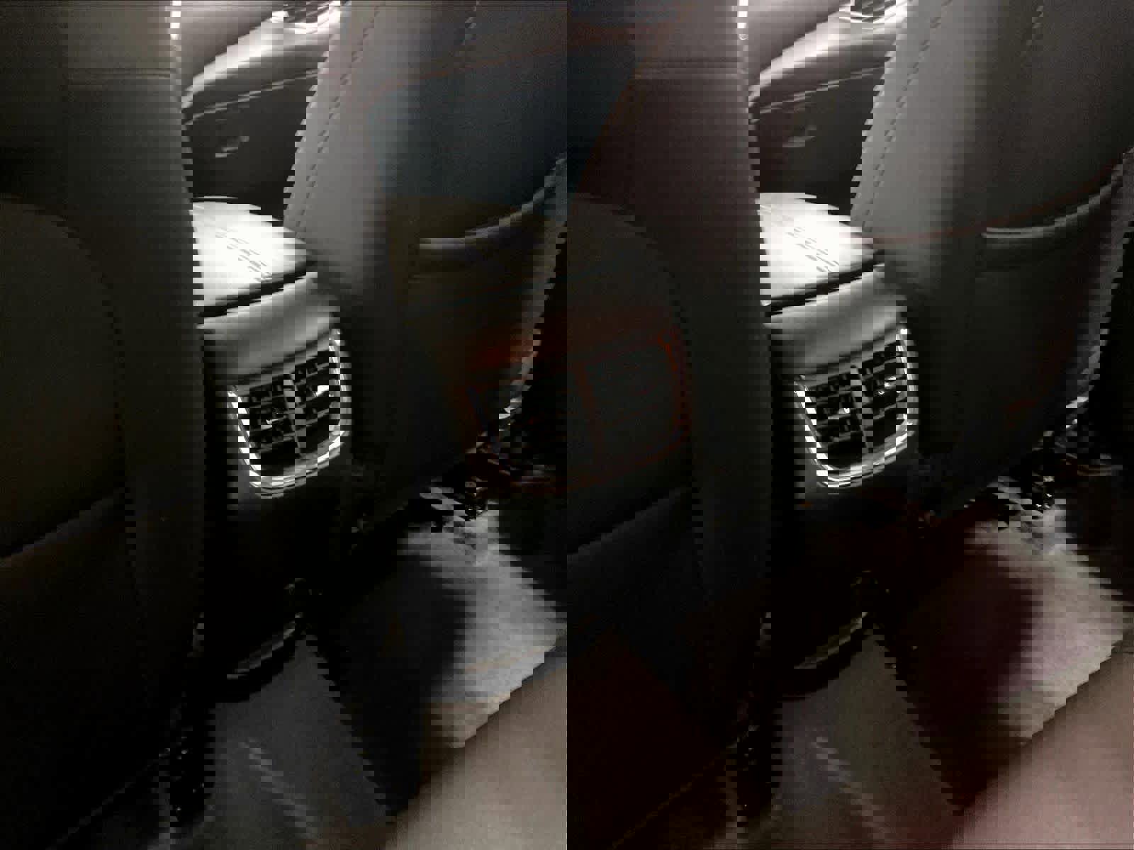 Used 2024 Chevrolet Malibu LT image 28