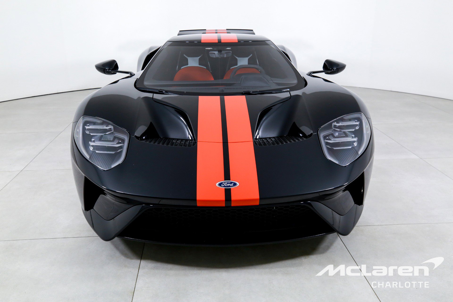 Used 2019 Ford GT RWD image 4