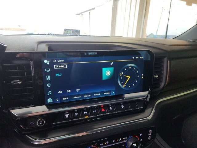 Used 2024 Chevrolet Silverado 2500 High Country w/ High Country Premium Package image 21