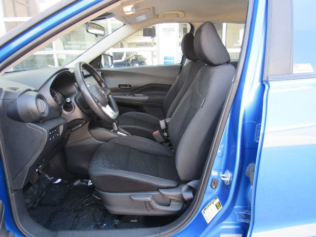 Used 2021 Nissan Kicks S image 11