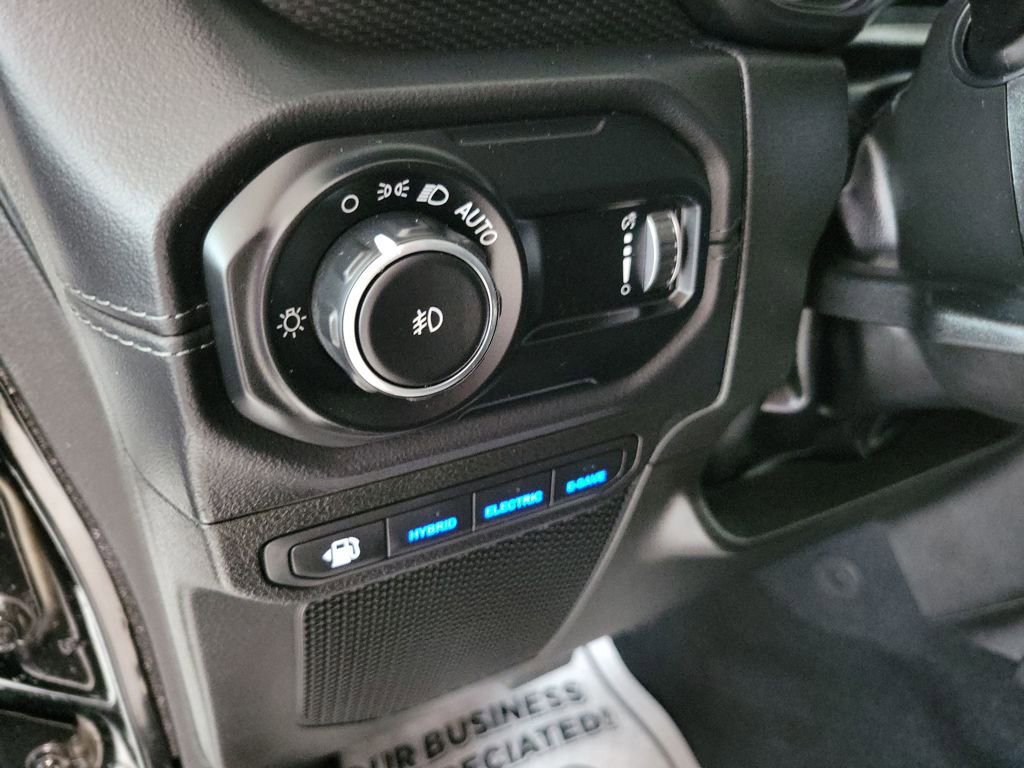Used 2024 Jeep Wrangler Unlimited Rubicon 4xe image 44