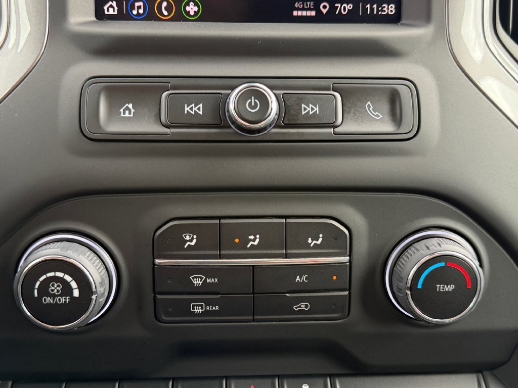 Used 2023 Chevrolet Silverado 1500 Custom AWD/4WD image 16