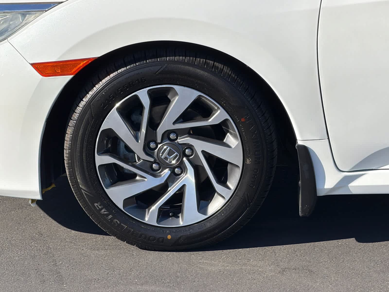 Used 2016 Honda Civic EX image 29