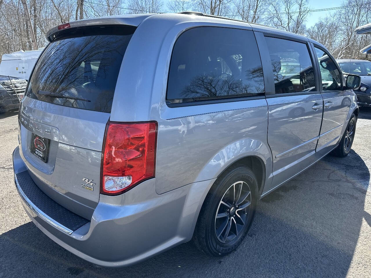 Used 2016 Dodge Grand Caravan R/T image 5