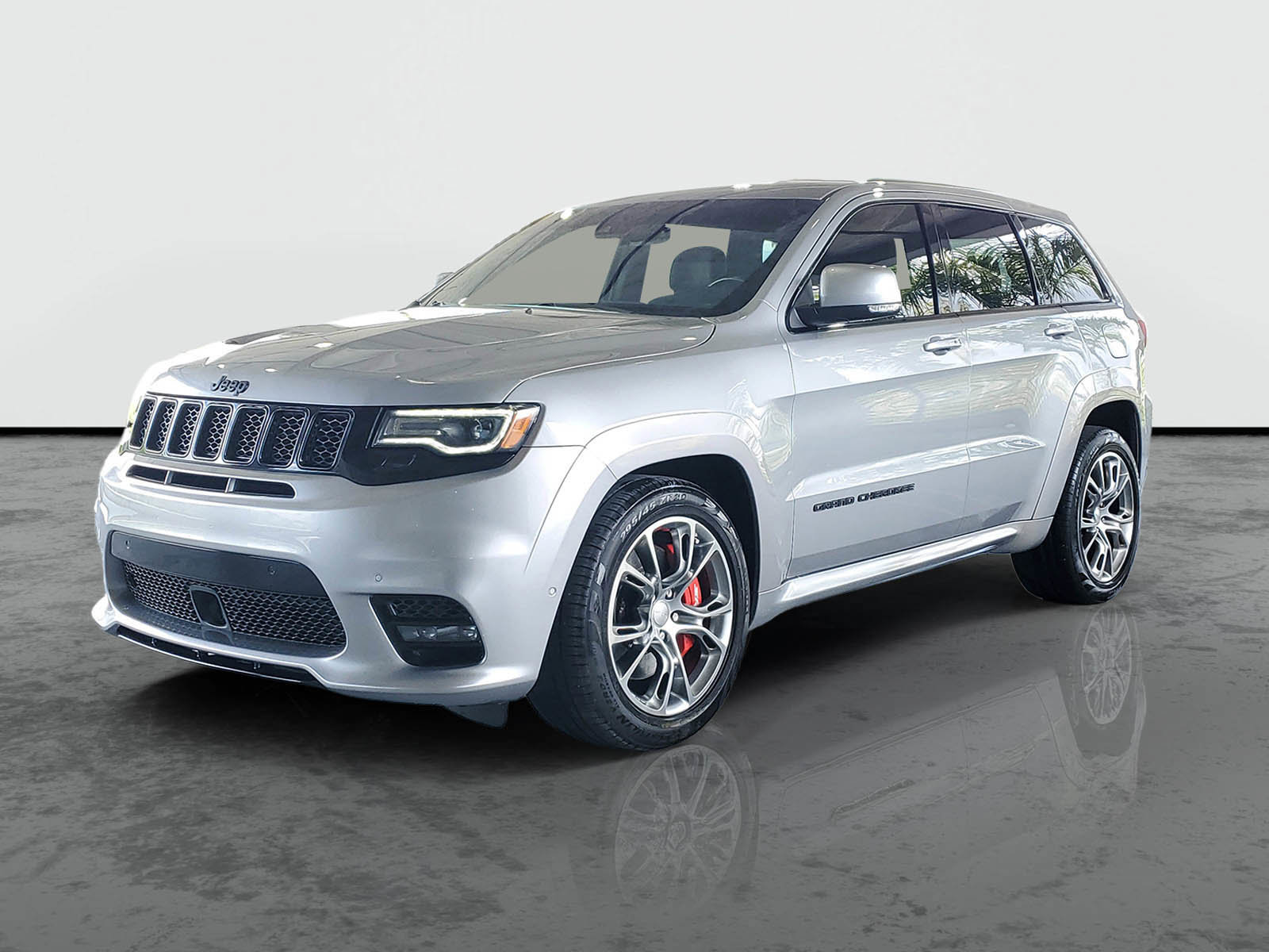 Used 2021 Jeep Grand Cherokee SRT AWD/4WD image 3