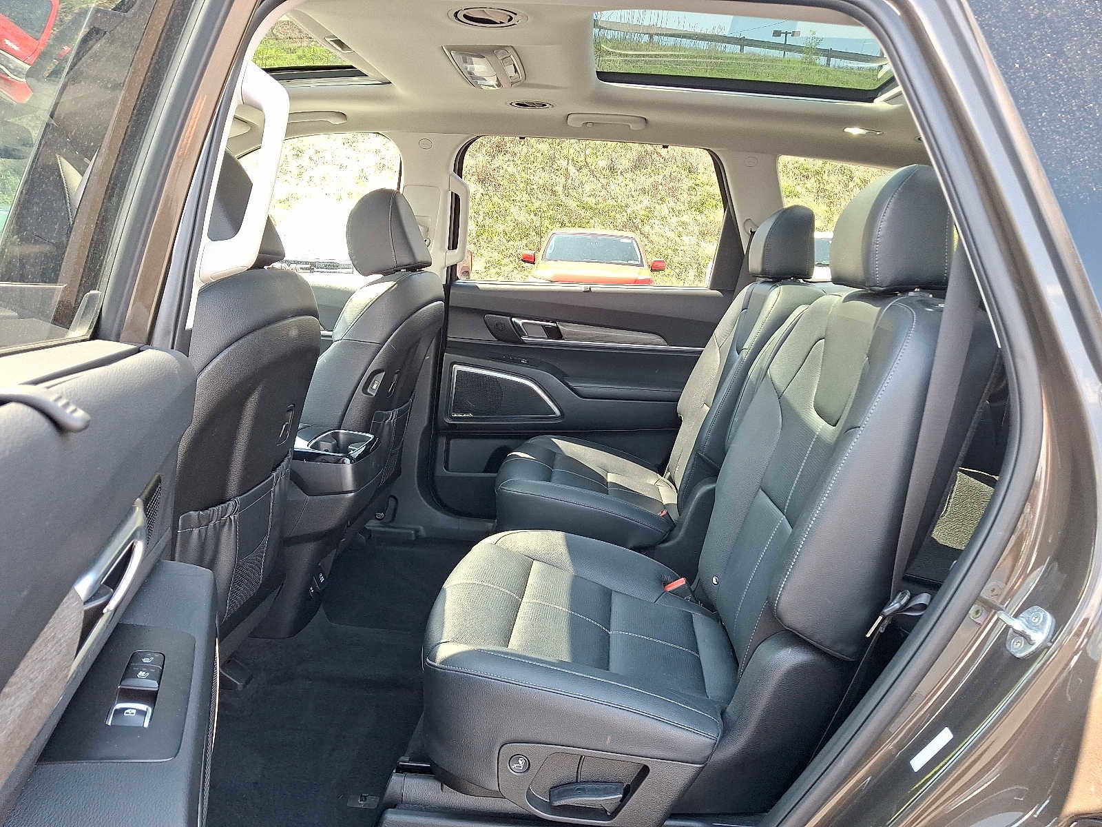 Used 2022 Kia Telluride SX image 10