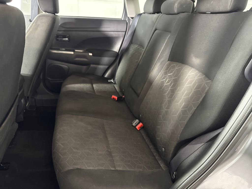 Used 2021 Mitsubishi Outlander Sport SE image 12