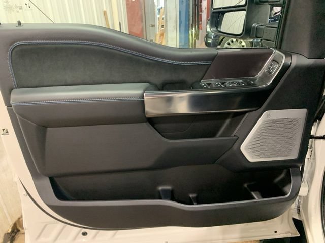 Used 2026 Ford F450 Platinum w/ FX4 Off-Road Package AWD/4WD image 23