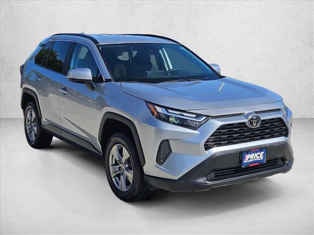 Used 2024 Toyota RAV4 XLE AWD/4WD image 3