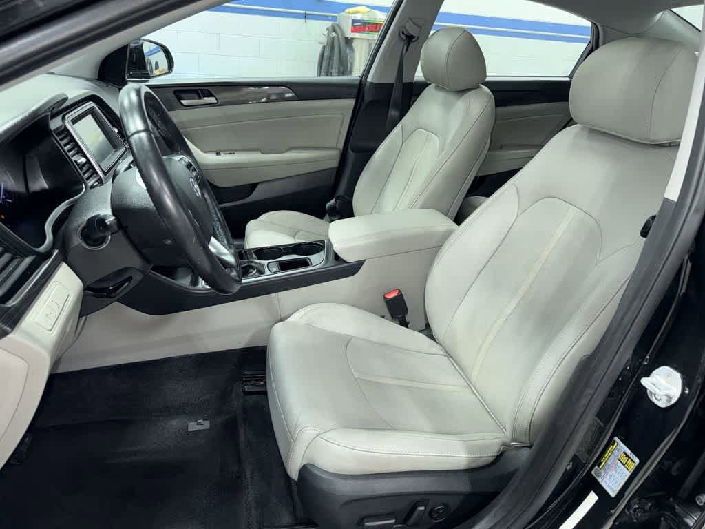 Used 2018 Hyundai Sonata Limited w/ Cargo Package image 14