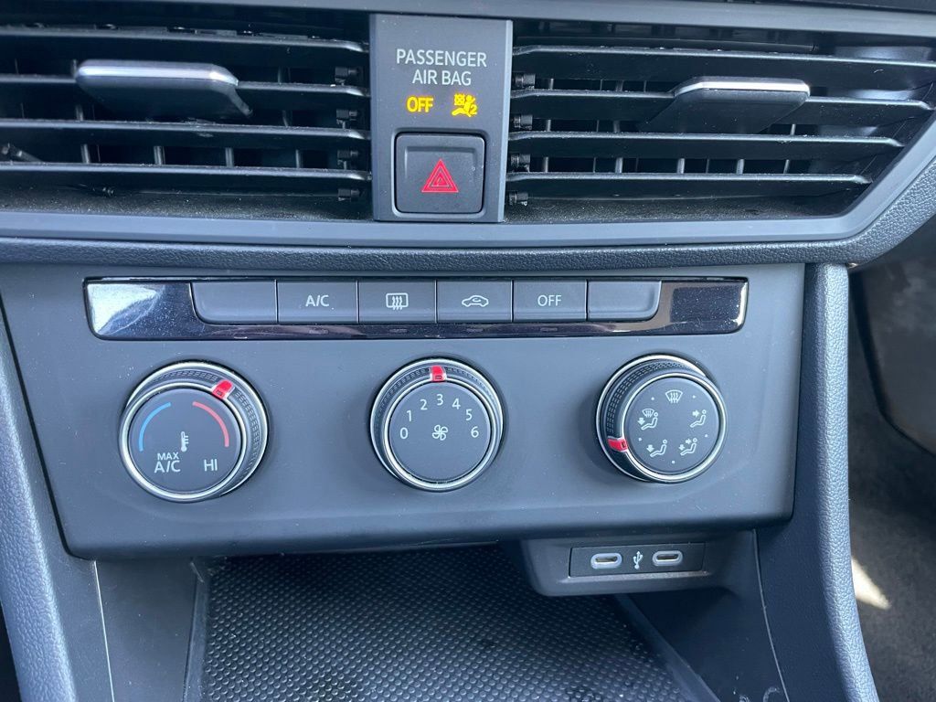 Used 2024 Volkswagen Jetta S image 11