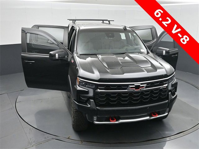 Used 2024 Chevrolet Silverado 1500 ZR2 w/ Technology Package image 45