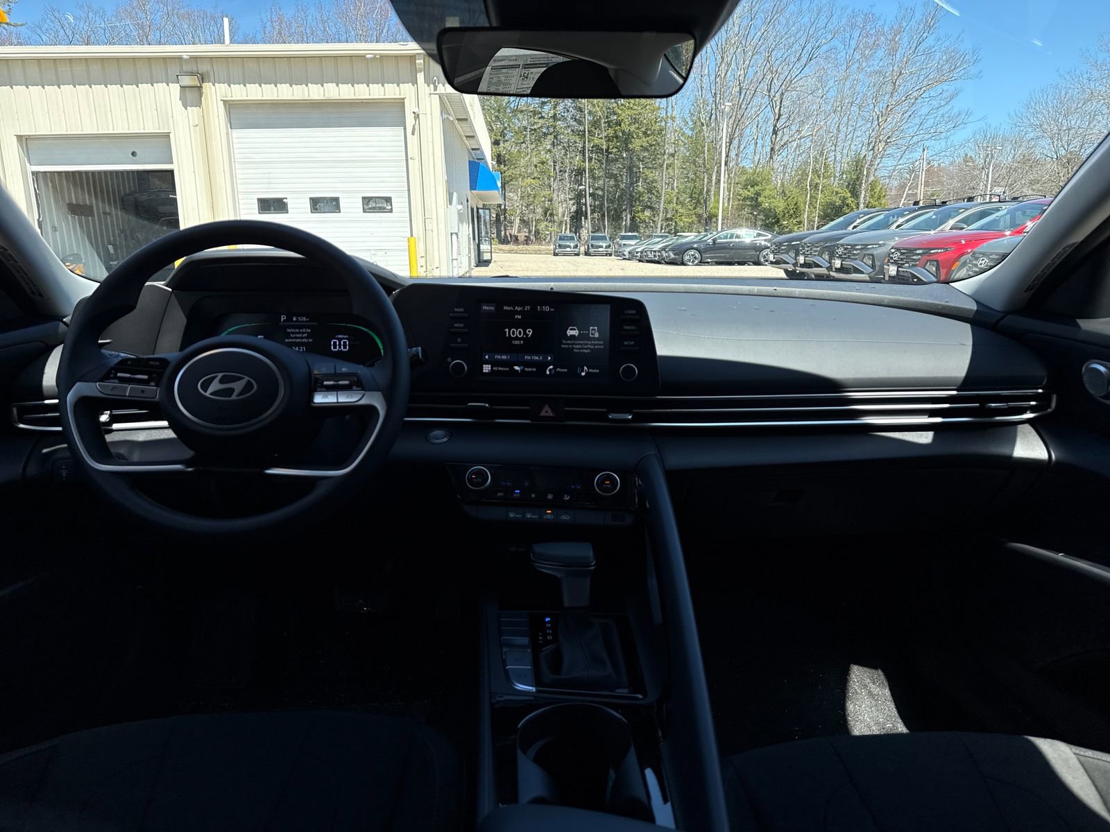 New 2026 Hyundai Elantra Hybrid FWD image 12