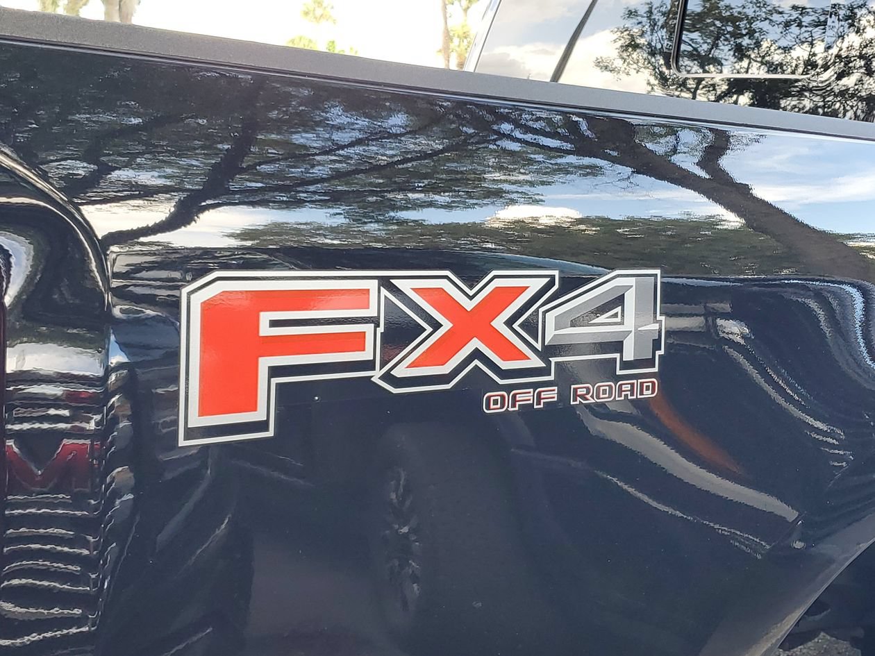 Used 2024 Ford F350 Platinum w/ FX4 Off-Road Package AWD/4WD image 9