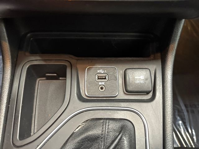 Used 2022 Jeep Cherokee Latitude Lux image 16