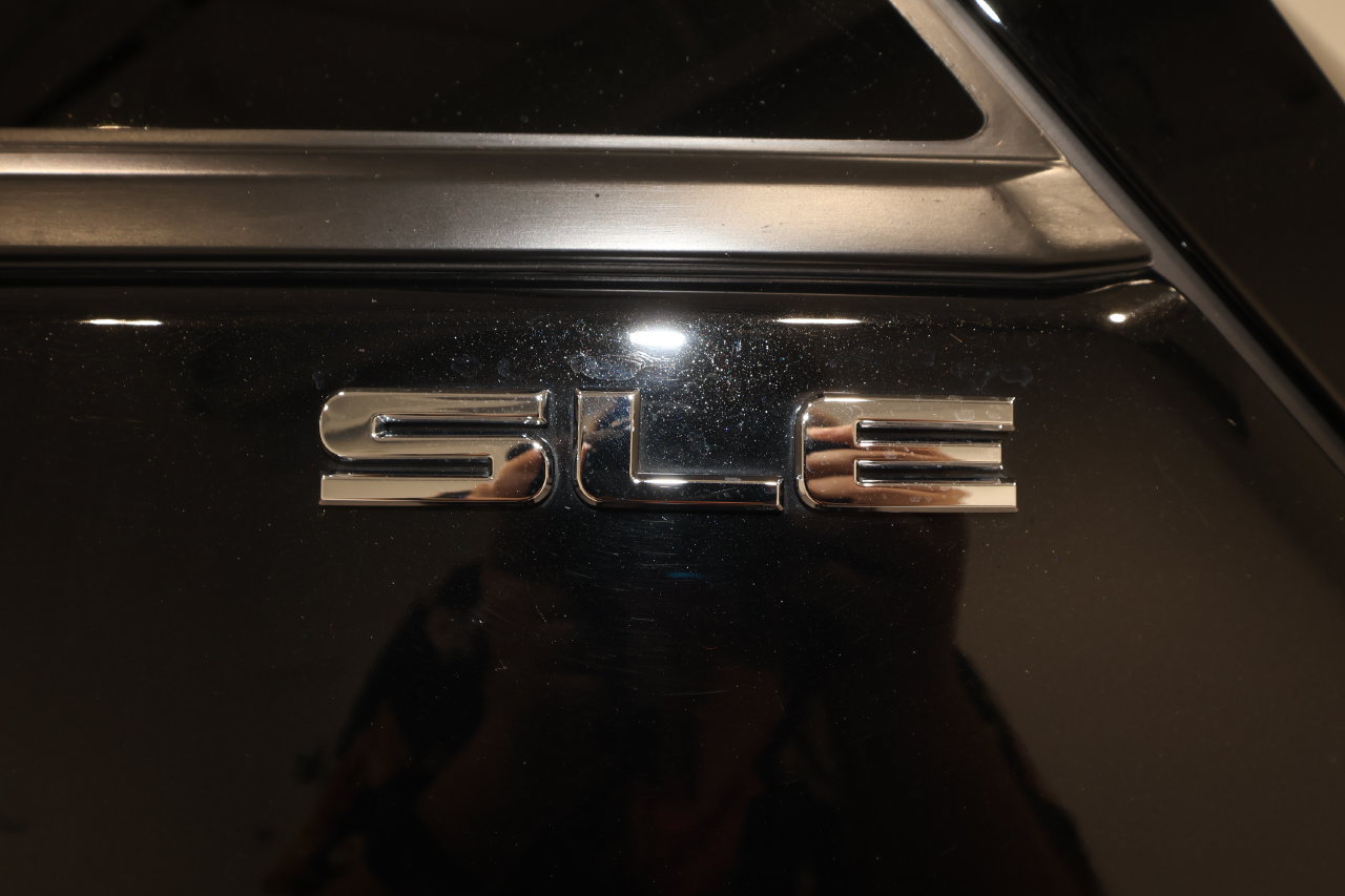 Used 2020 GMC Terrain SLE w/ Driver Convenience Package FWD image 35
