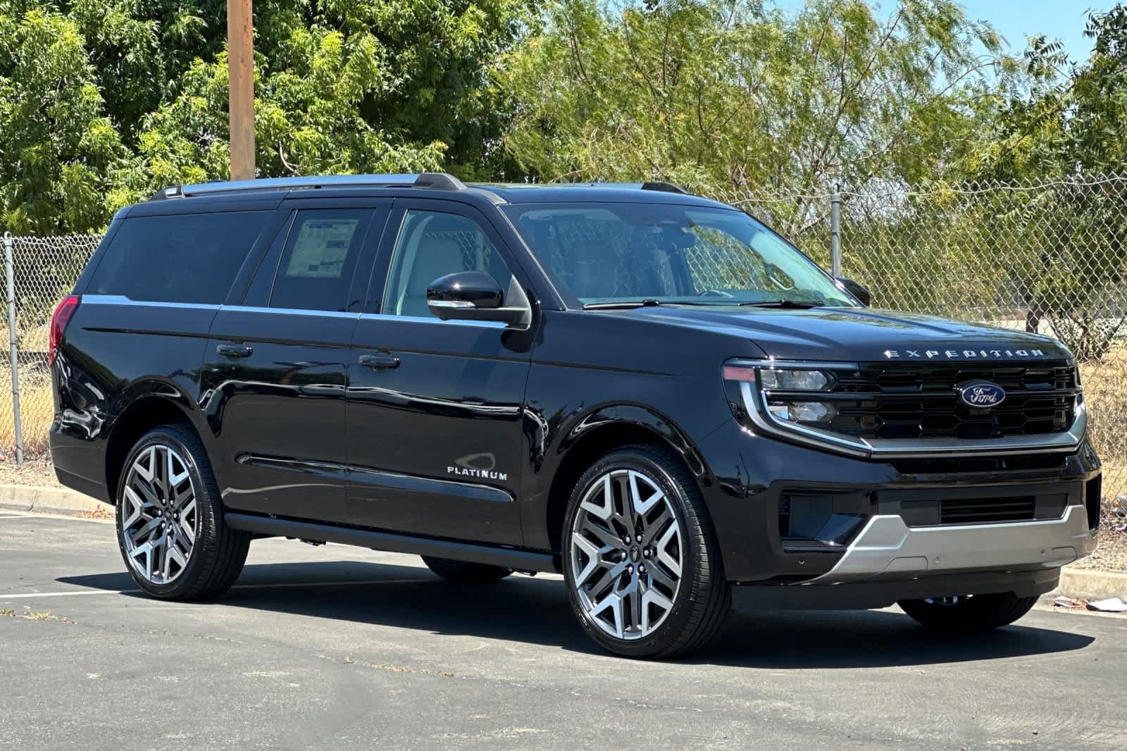 New 2026 Ford Expedition Max Platinum w/ Platinum Ultimate Package AWD/4WD image 10