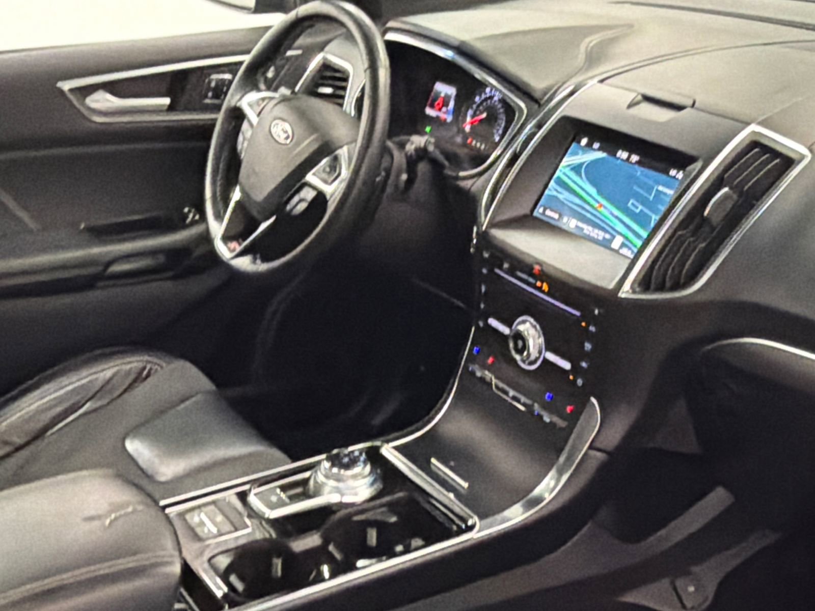 Used 2019 Ford Edge ST w/ Equipment Group 401A AWD/4WD image 10