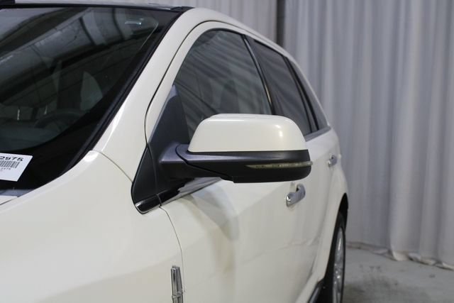 Used 2012 Lincoln MKX AWD image 36