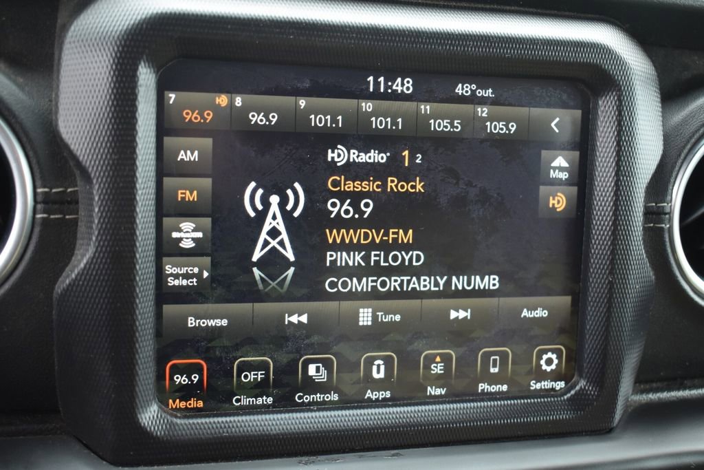 Used 2018 Jeep Wrangler Unlimited Sahara image 30
