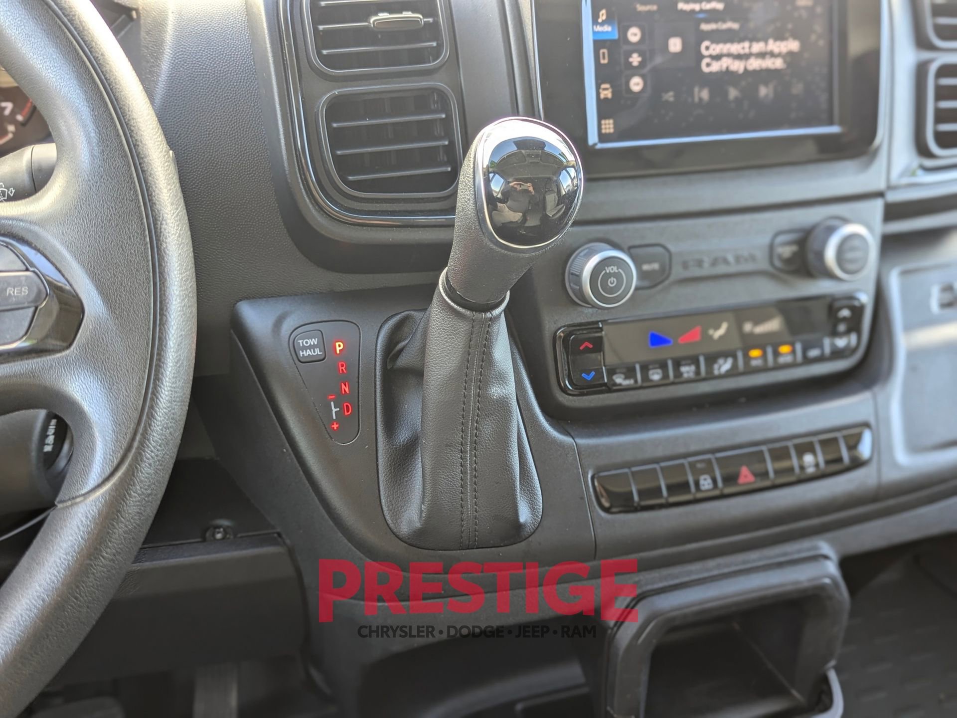 Used 2025 RAM ProMaster 2500 w/ Convenience Group FWD image 21