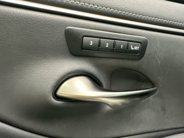 Used 2023 Lexus ES 350 w/ Premium Package FWD image 12