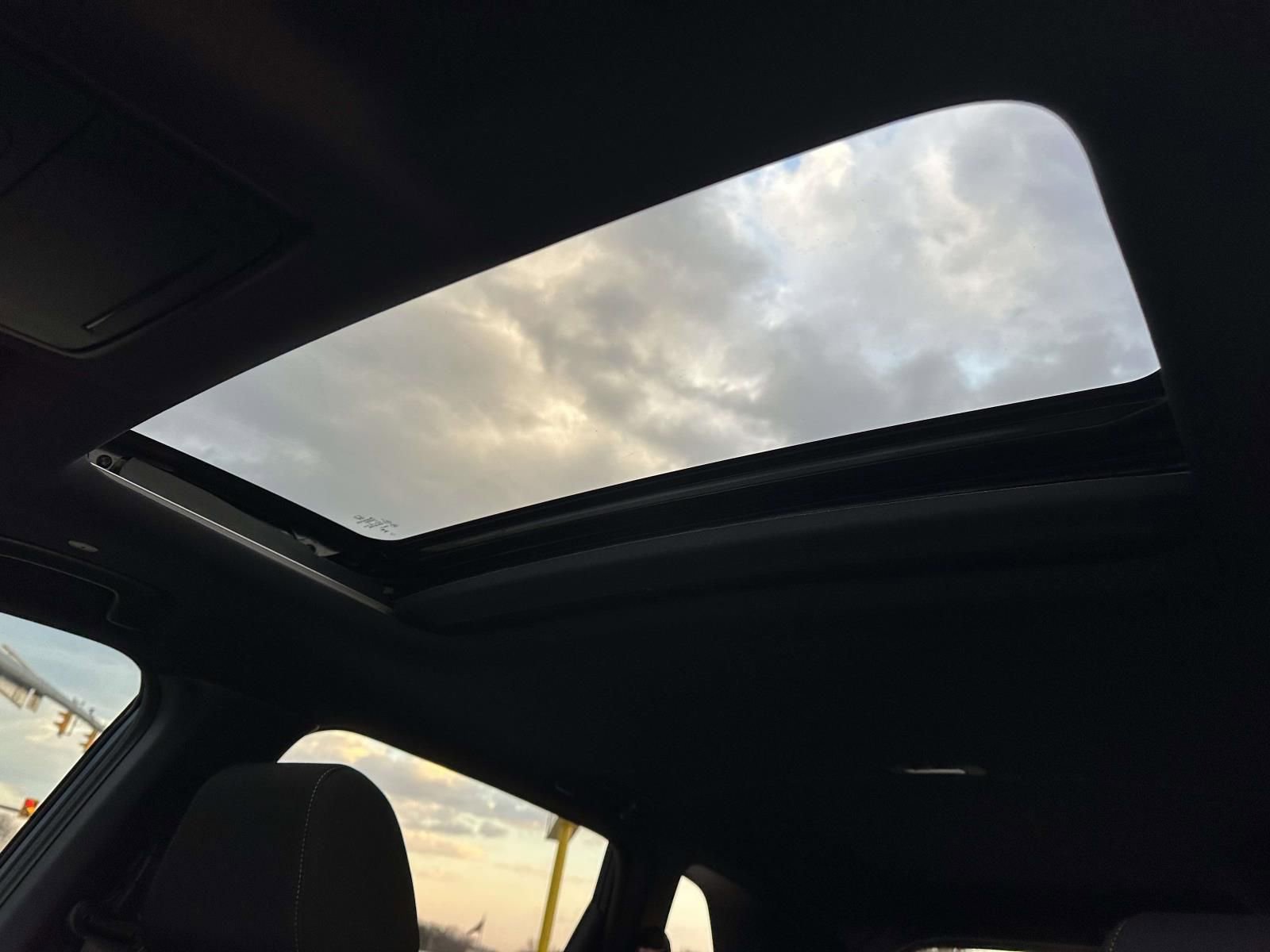 Used 2025 Honda CR-V Sport image 17