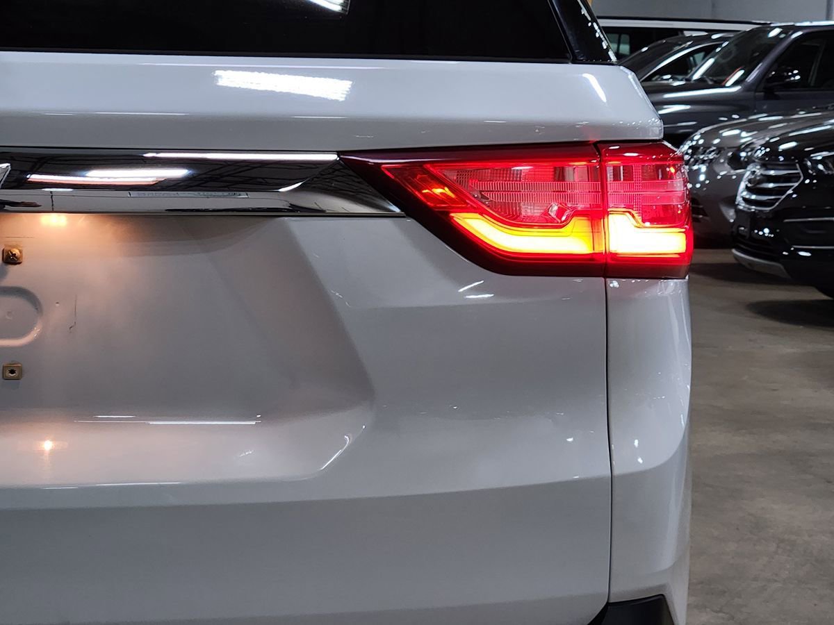 Used 2018 Chevrolet Traverse LS FWD image 22
