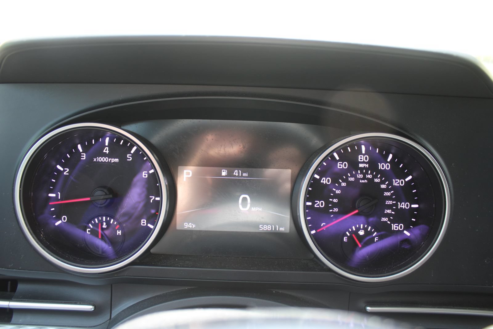 Used 2024 Kia Carnival LX FWD image 34