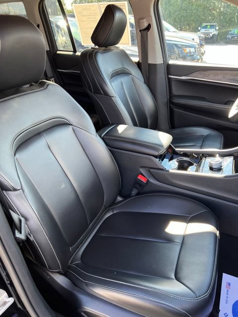 Certified 2023 Jeep Grand Cherokee Limited AWD/4WD image 17