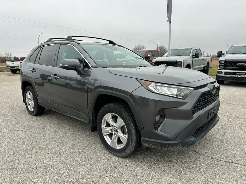 Used 2021 Toyota RAV4 XLE w/ Convenience Package image 8
