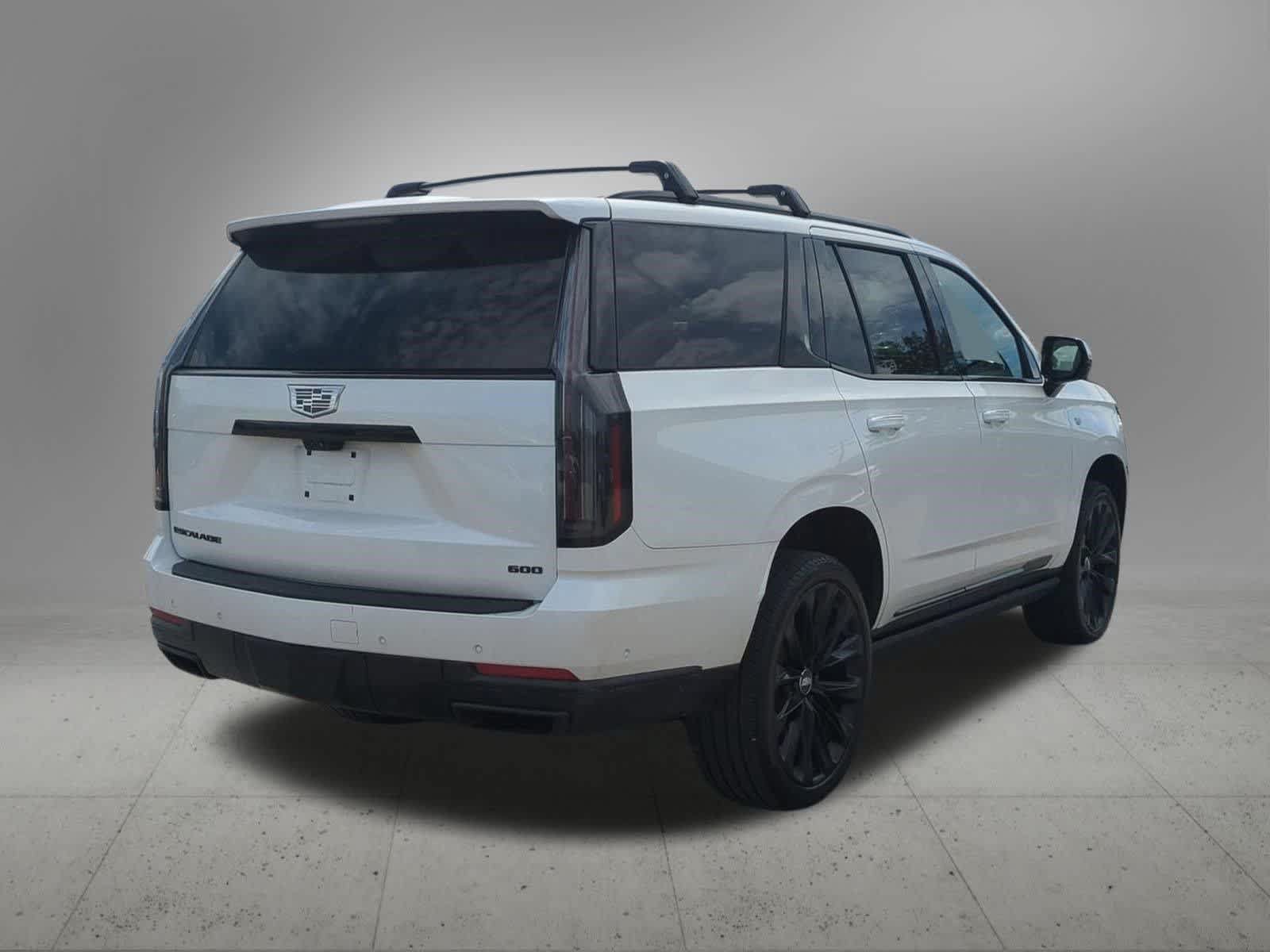 Used 2025 Cadillac Escalade Sport Platinum w/ LPO, ONYX Package AWD/4WD image 6