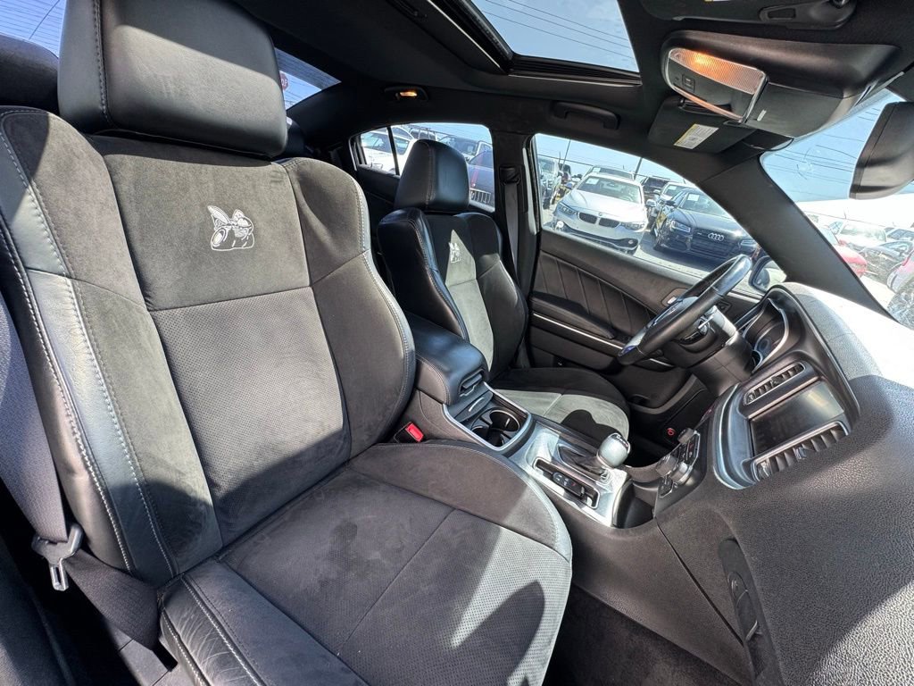 Used 2016 Dodge Charger R/T Scat Pack w/ Technology Group image 16