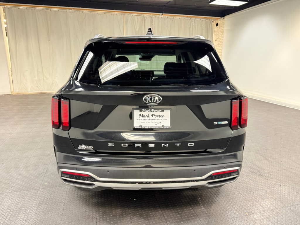 Used 2021 Kia Sorento S image 4