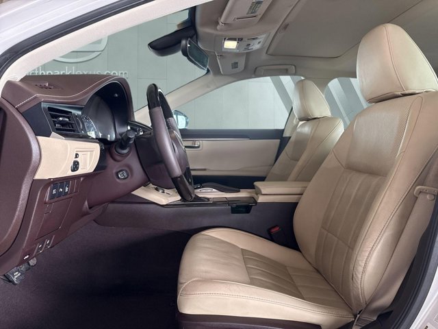 Used 2017 Lexus ES 350 w/ Luxury Package FWD image 7