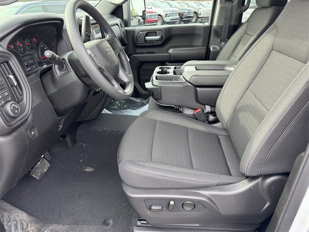 New 2026 Chevrolet Silverado 2500 Custom w/ Custom Value Package image 9