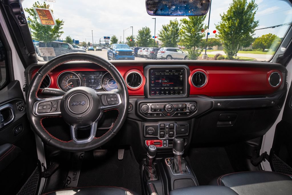 Used 2023 Jeep Gladiator Rubicon w/ Cold Weather Group AWD/4WD image 16