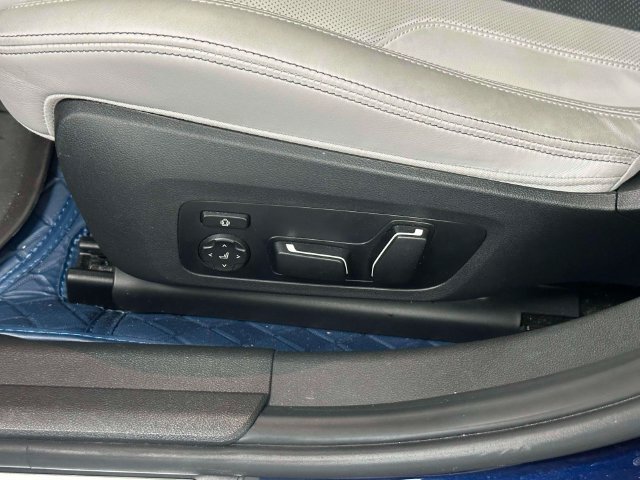 Used 2025 BMW M3 Competition AWD/4WD image 35