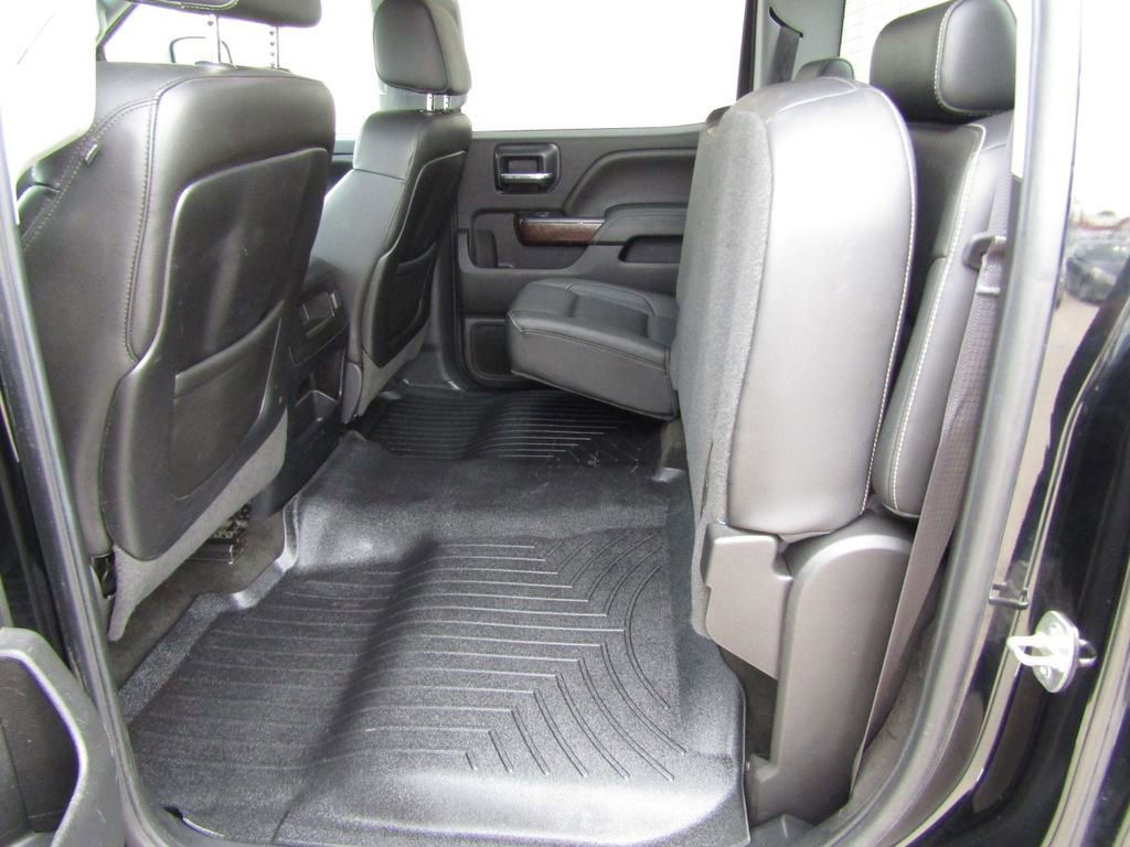 Used 2015 GMC Sierra 2500 SLT w/ Duramax Plus Package AWD/4WD image 32