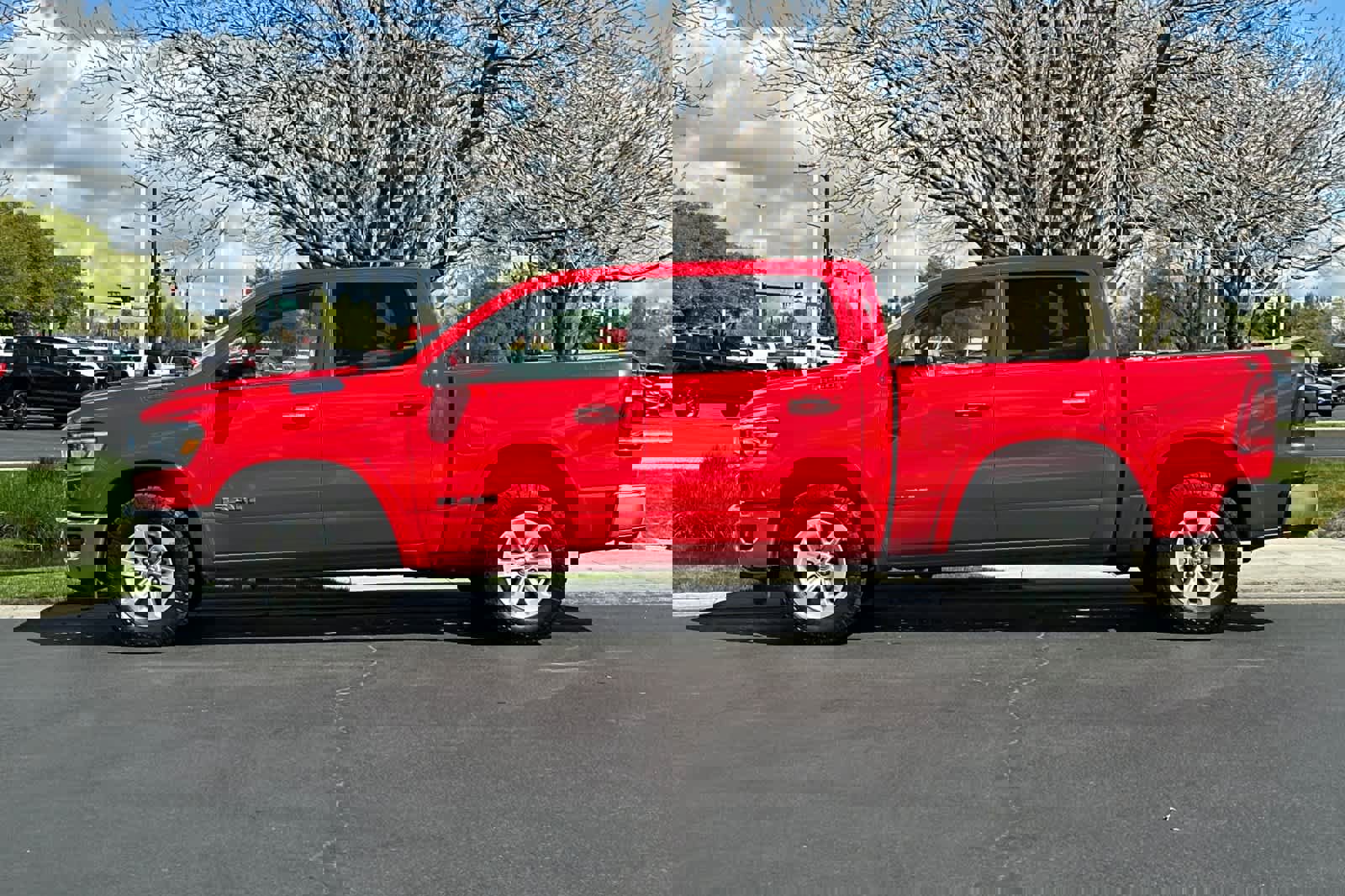 Used 2022 RAM 1500 Laramie AWD/4WD image 5