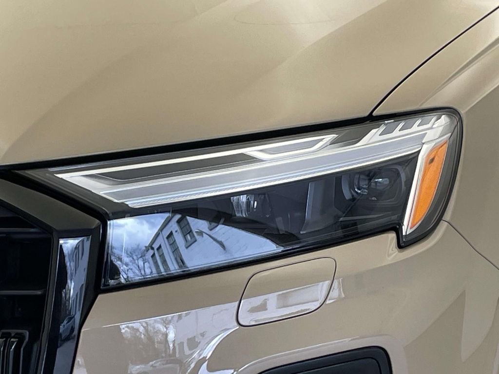 Used 2025 Audi Q7 3.0T Premium Plus image 15