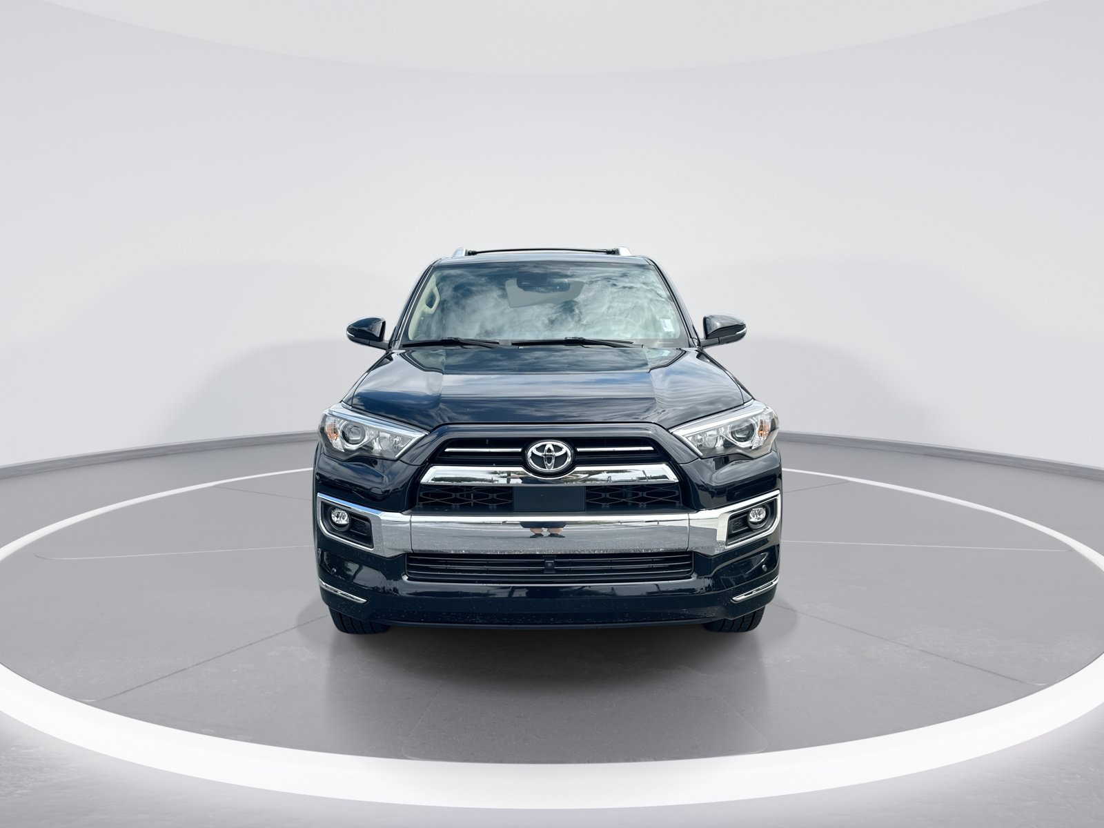 Used 2024 Toyota 4Runner Limited AWD/4WD image 3
