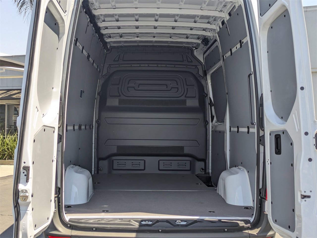 New 2025 Mercedes-Benz Sprinter 2500 image 10