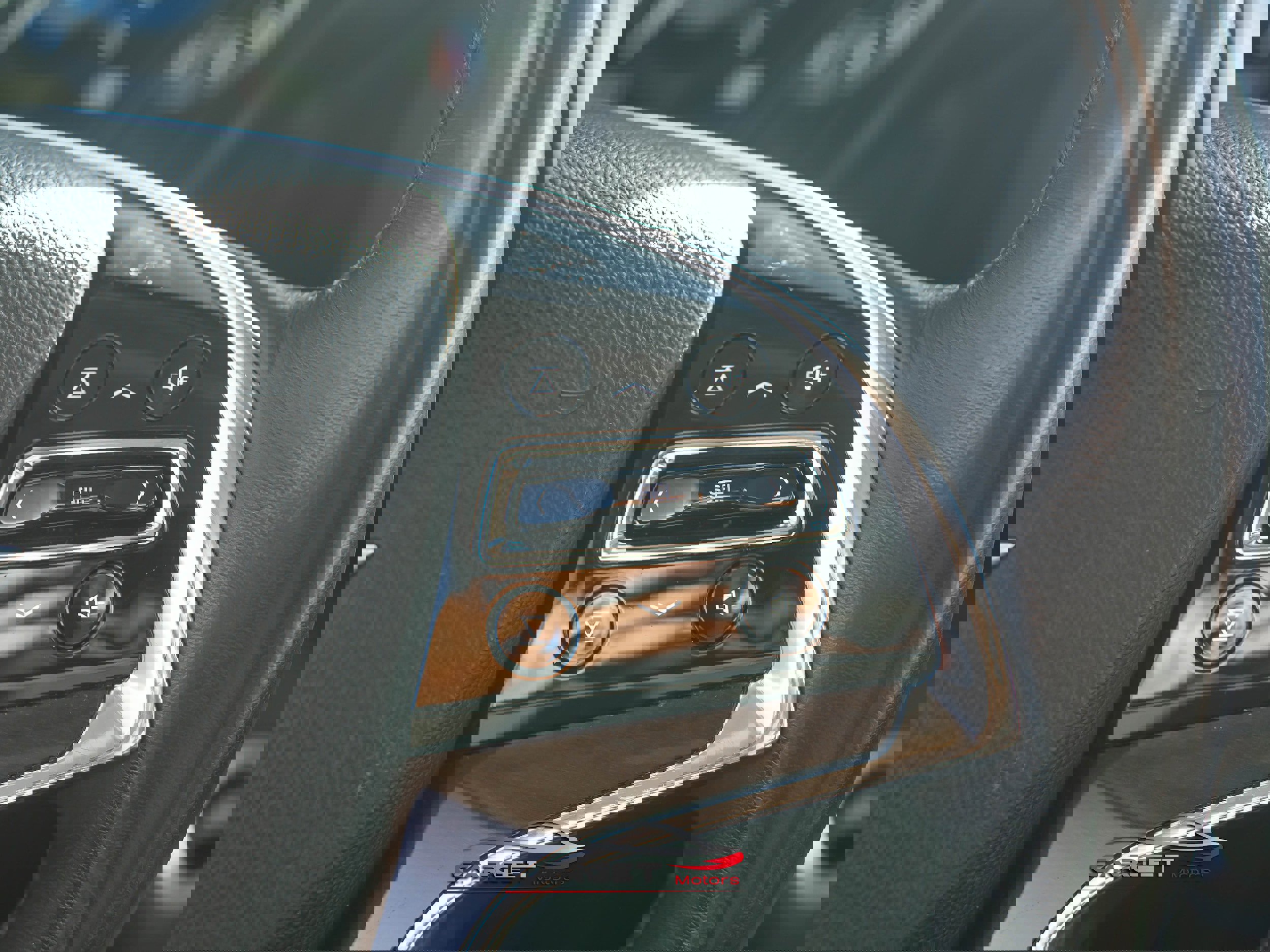 Used 2020 Cadillac Escalade Premium Luxury image 26